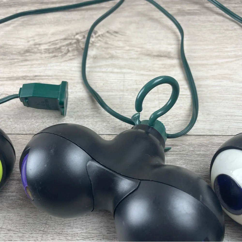 2 Halloween Light-Up Eyeball String Lights – Spooky Novelty Décor Tested / Works